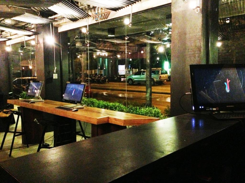 Thrive The Hostel : Patpong By The Belle Bangkok Exterior foto