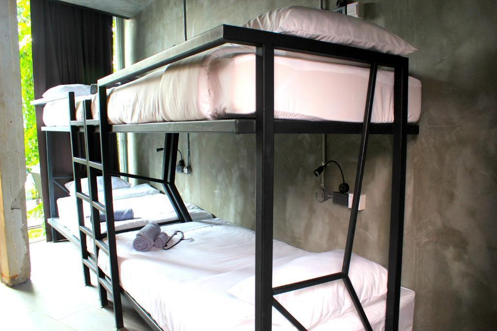 Thrive The Hostel : Patpong By The Belle Bangkok Exterior foto
