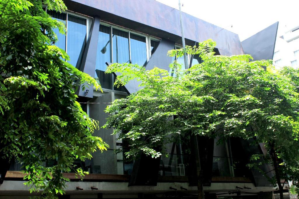 Thrive The Hostel : Patpong By The Belle Bangkok Exterior foto