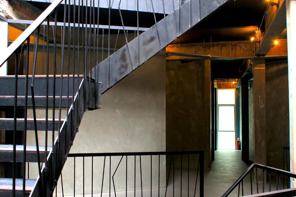 Thrive The Hostel : Patpong By The Belle Bangkok Exterior foto