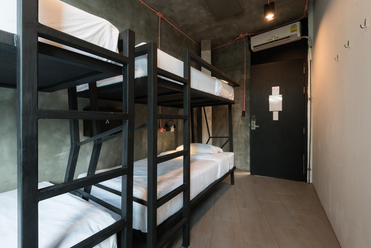Thrive The Hostel : Patpong By The Belle Bangkok Exterior foto