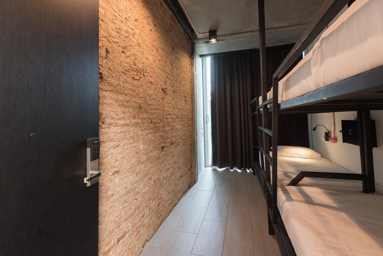 Thrive The Hostel : Patpong By The Belle Bangkok Exterior foto