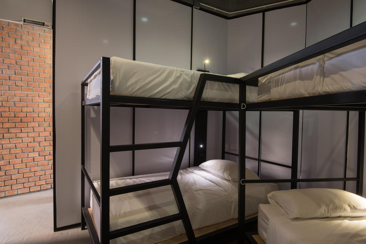 Thrive The Hostel : Patpong By The Belle Bangkok Exterior foto